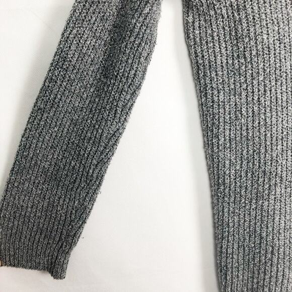 Bluenotes V-Neck Pullover Gray Knit Sweater Size Small - Picture 5 of 9